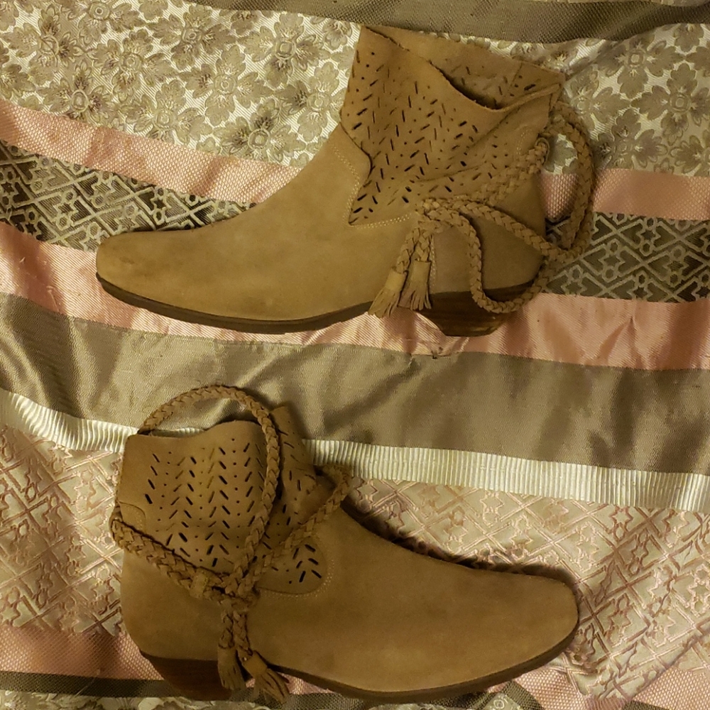 Real suede ankle boots